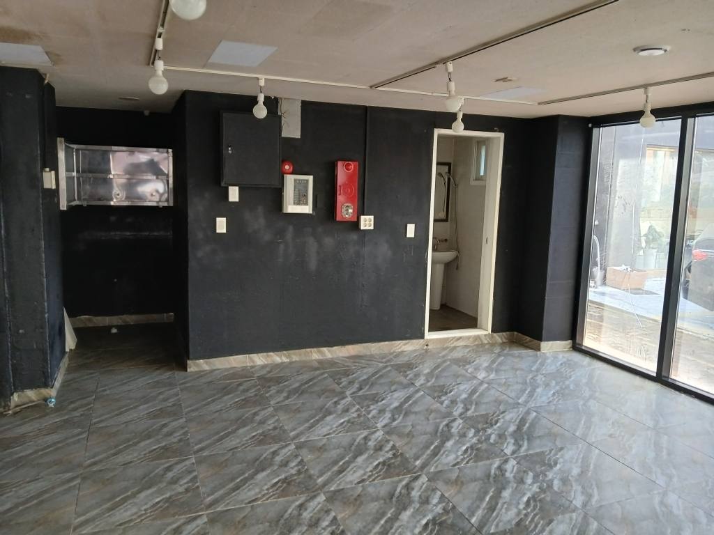 Mhouse 상가 월세 사진 3
