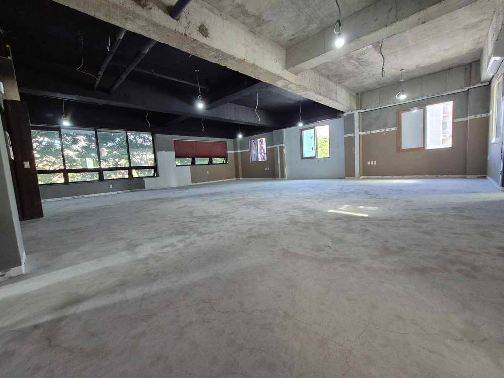 화이트 상가 월세 사진 5
