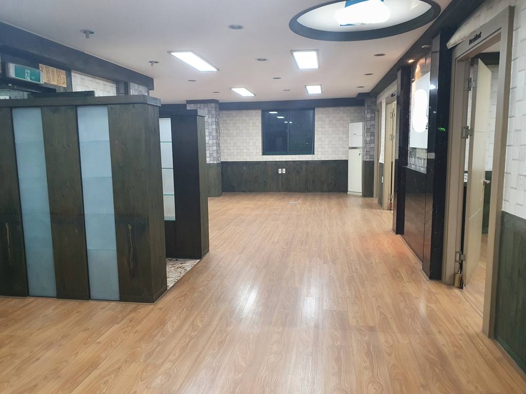 용산동 사무실 사무실 월세 사진 2